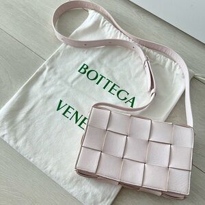 BOTTEGA VENETA | Light Pink Intrecciato Leather Casette bag
